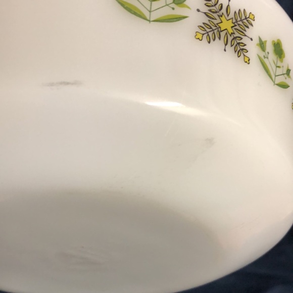 One 2 qt Anchor Hocking Fire-King Number 438 Green Meadow Oven Proof Milk Glass - Picture 8 of 8